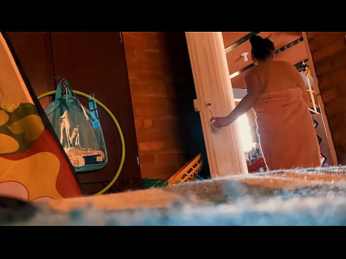 ❤️ Mi tío me sigue hasta la ducha, me folla mientras me ducho Video de porno en es.doujin-sexy.ru ❌️